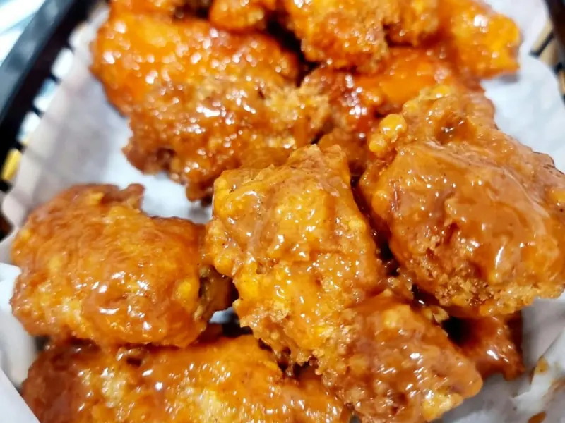 Honey Glazed Wings (6 pcs)